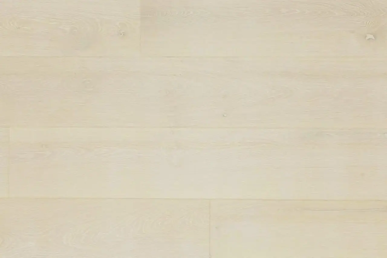 Bergamo Floors Oak 7-1/2″ Plank Oak Farini European White Oak Engineered Hardwood, installed in a room