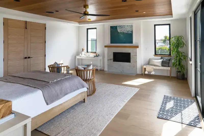 Garrison Allora Doma Select 9-1/2″ European Oak Engineered Hardwood, installed in a room