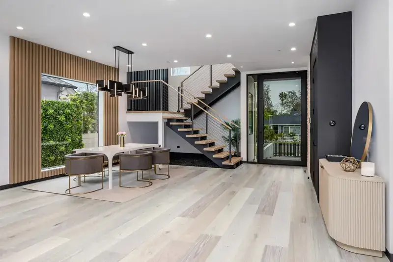 Garrison Newport European Oak Paradise Cove European White Oak Engineered Hardwood, installed in a room