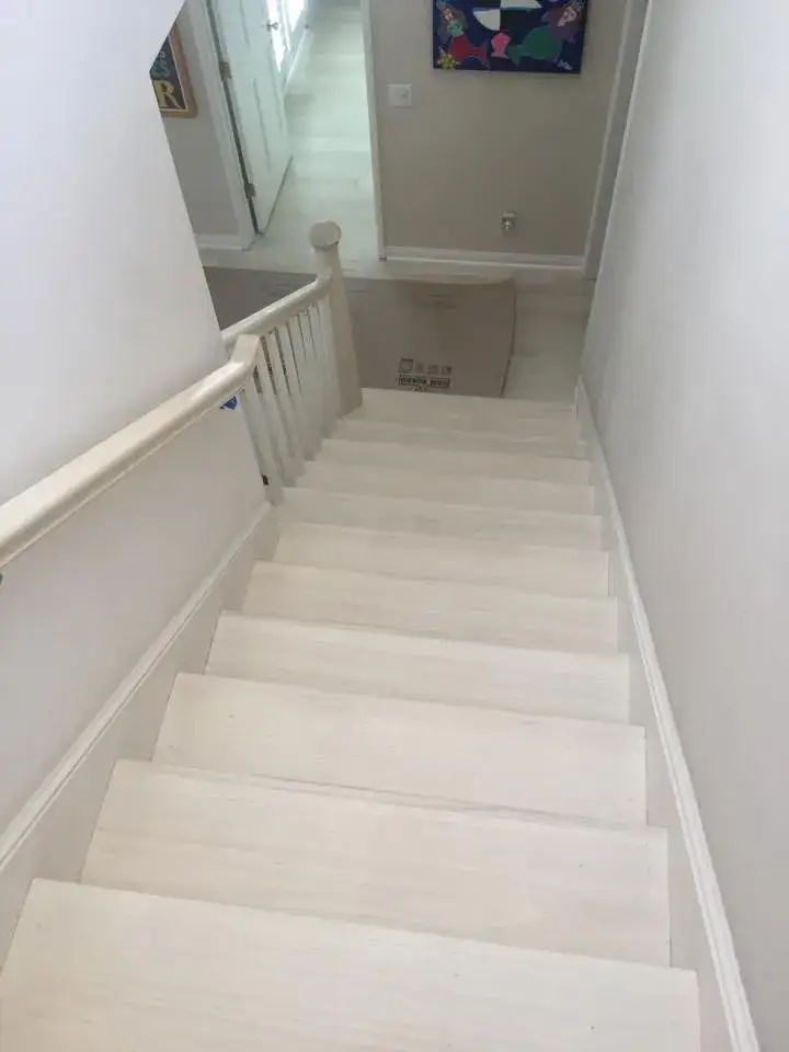 Garrison Contractor's Choice Premium American White Oak – 7” – Unfinished Engineered Hardwood, installed in a room