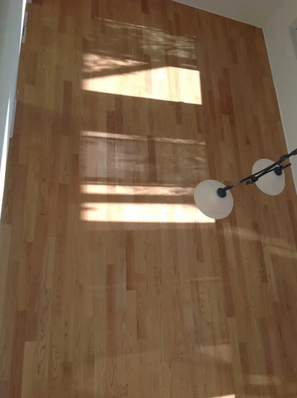 Garrison Crystal Valley Red Oak Natural – 5″ Engineered Hardwood, installed in a room