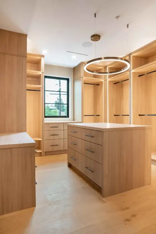 Garrison Allora Sella 9-1/2″ European Oak Engineered Hardwood, installed in a room