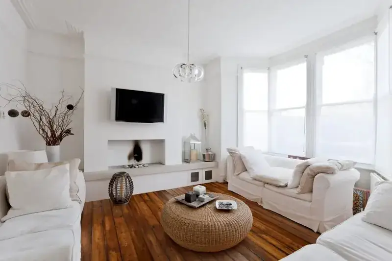 Johnson Hardwood English Pub Cognac Maple Engineered Hardwood, installed in a room