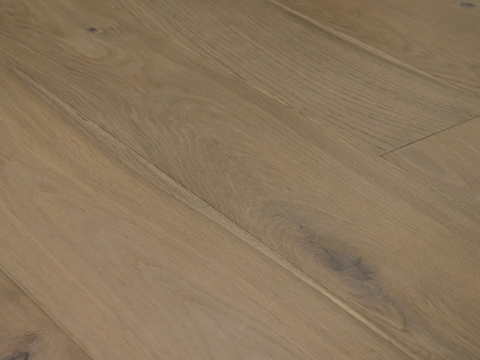 Monarch Plank Dover Walmer European Oak Engineered Hardwood, room view