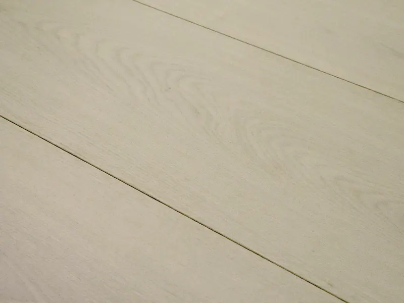 Monarch Plank La Grande Parsenn European Oak Engineered Hardwood, room view