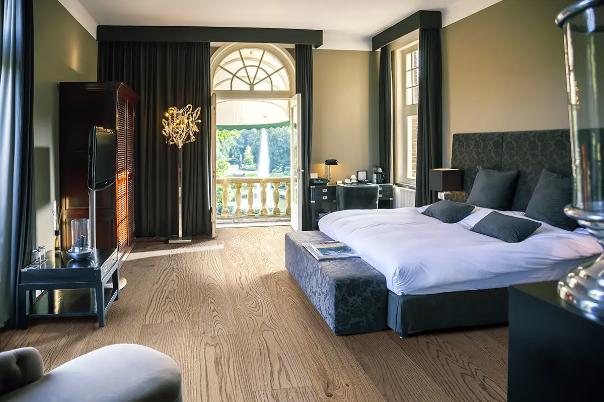 MSI McCarran Clayborne Hardwood Engineered Hardwood, installed in a room