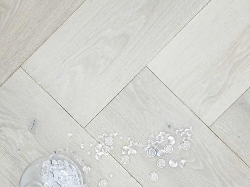 Pravada Floors Le Rêve Ambiance European White Oak Engineered Hardwood, installed in a room