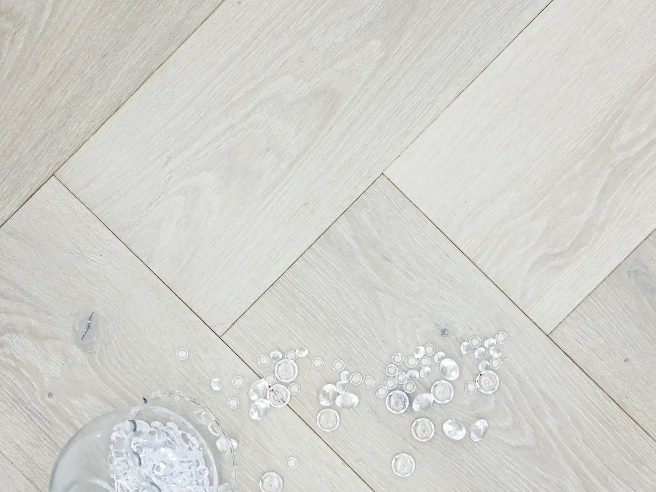 Pravada Floors Le Rêve Ambiance European White Oak Engineered Hardwood, installed in a room