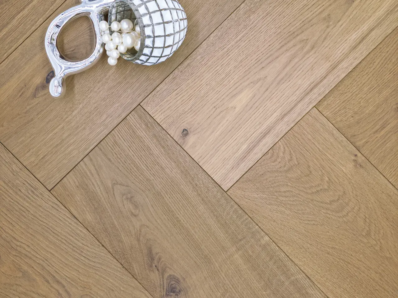 Pravada Floors Le Rêve Aurore European White Oak Engineered Hardwood, installed in a room