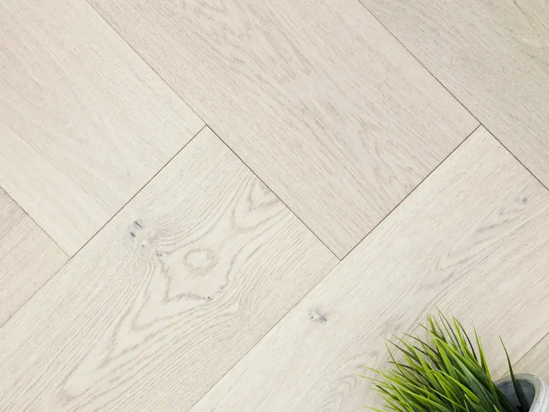 Pravada Floors Le Rêve Beauté White Oak Engineered Hardwood, installed in a room