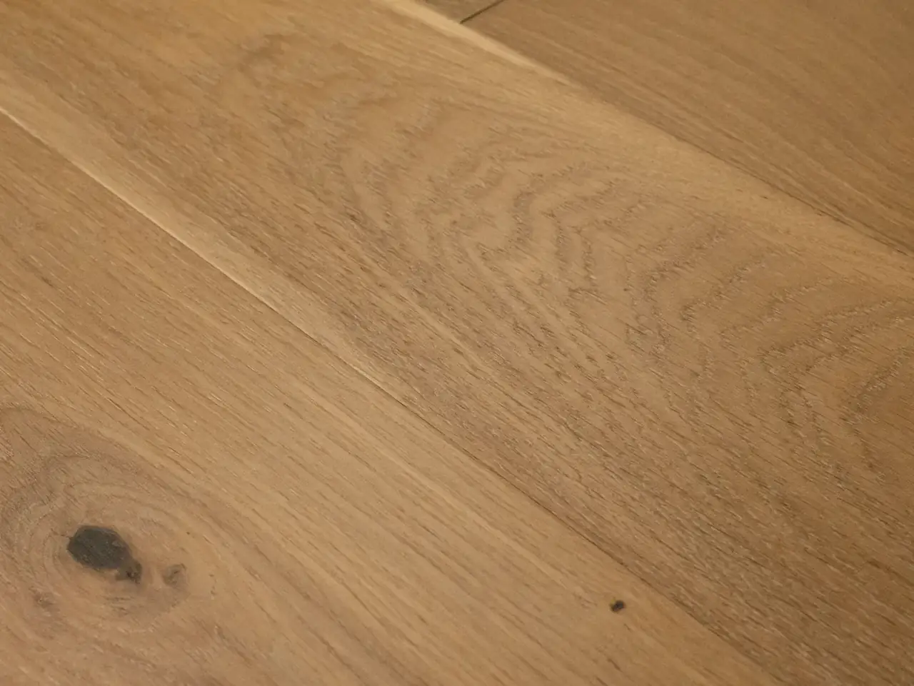 Reward Flooring Avalon European Oak Gareth Engineered Hardwood, room view