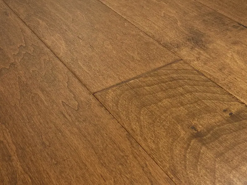 Reward Flooring Camino II Maple Stirrup Engineered Hardwood, room view