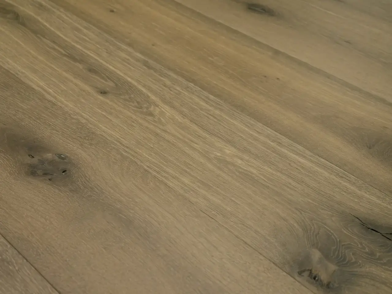 Reward Flooring Mill Creek European Oak Sanborn Engineered Hardwood, room view