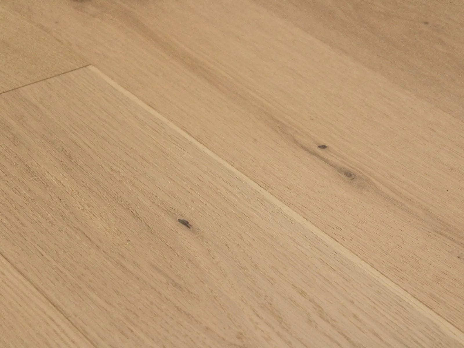 Reward Flooring Provence III European Oak Auvare Engineered Hardwood, room view