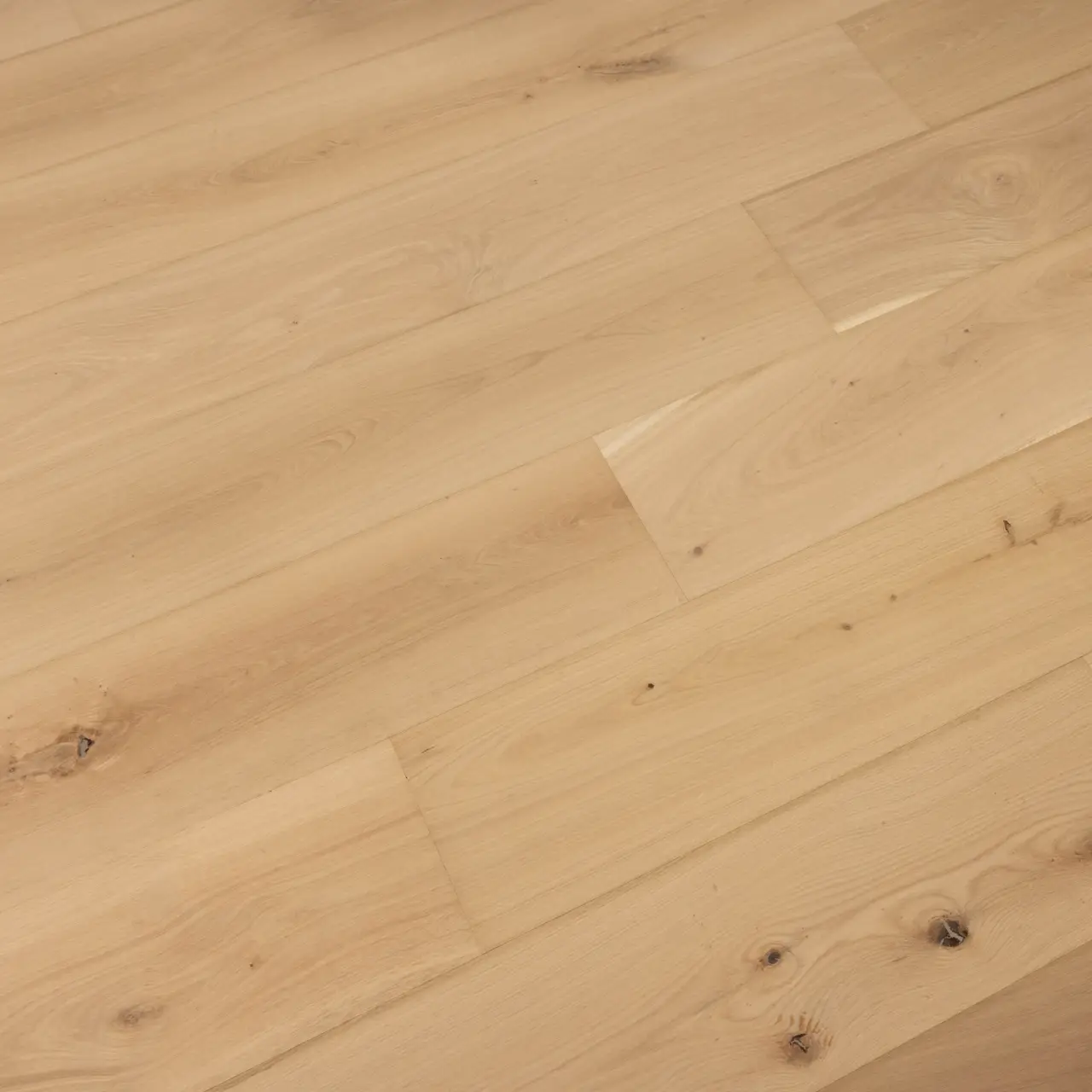 Villagio Wood Floors Victoria Unfinished 9-1/2″ European white oak Engineered Hardwood, installed in a room